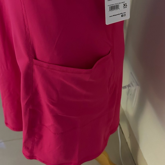 Tennis Collection by 90 Degree by Reflex hot pink with pockets and shorts NWT - Picture 3 of 10